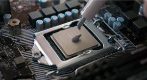 Подробнее о статье Как заменить термопасту на процессоре и зачем это нужно